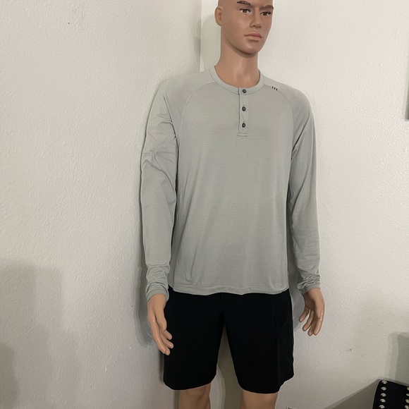 Lululemon" Metal Vent Tech Long Sleeve - Picture 4 of 14